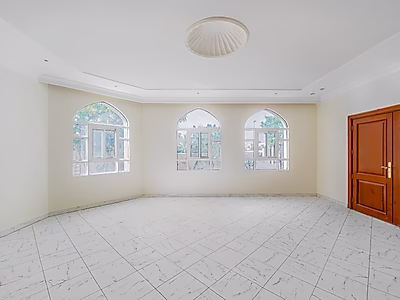 فيلا فاخرة للإيجار في منطقة عنيزة – موقع رئيسي بجوار السفارات