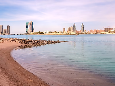 مسبح خاص | فيلا ٤ غرف نوم + غرفة خادمة | ويست باي لاجون