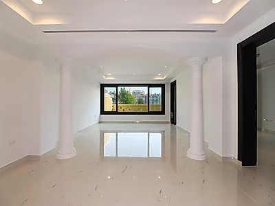 تاونهاوس مع اطلالة كاملة على المارينا