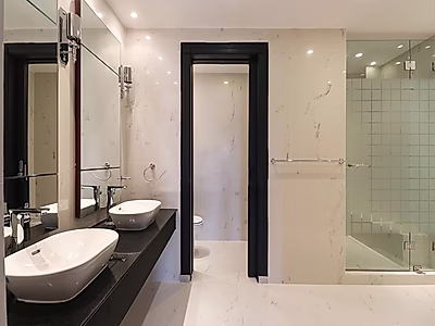 تاونهاوس مع اطلالة كاملة على المارينا