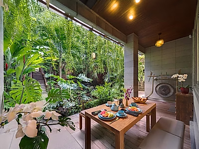 Private Bali Villa | Direct Beachfront & Panoramic Ocean Views