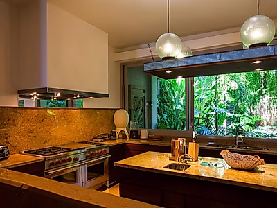 Private Bali Villa | Direct Beachfront & Panoramic Ocean Views