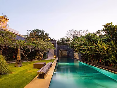 Luxury Beachfront Villa in Bali  Direct Ocean Access | Panoramic Sea Views | Timeless Tropical Elegance