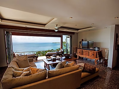 Elegant 6BR Ocean-View Villa in Bali with Private Terraces