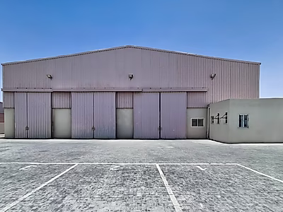 مصنع لتصنيع الحديد للبيع في المنطقة الصناعية الجديدة – موقع مميز