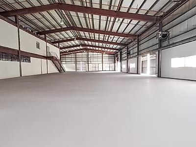 مصنع لتصنيع الحديد للبيع في المنطقة الصناعية الجديدة – موقع مميز