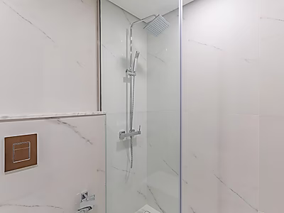 شقة فسيحة من غرفتي نوم + غرفة خادمة في مارينا لوسيل | جاهزة للسكن | خطة دفع مرنة