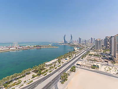 شقة مذهلة من غرفتي نوم للإيجار | إطلالات خلابة على البحر والمدينة