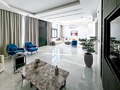 فيلا جديدة كليًا | مفروشة بالكامل، خمس غرف نوم - الثمامة