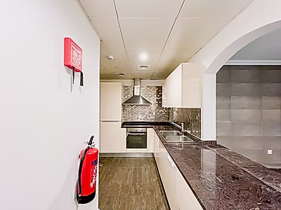 BILLS INCLUDED | SEMI FURNISHED 1BR APARTMENT IN PORTO ARABIA