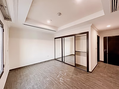 BILLS INCLUDED | SEMI FURNISHED 1BR APARTMENT IN PORTO ARABIA