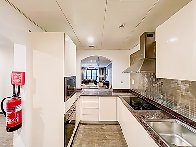 FURNISHED 1BR+OFFICE IN PORTO ARABIA | BILLS INCLUDED