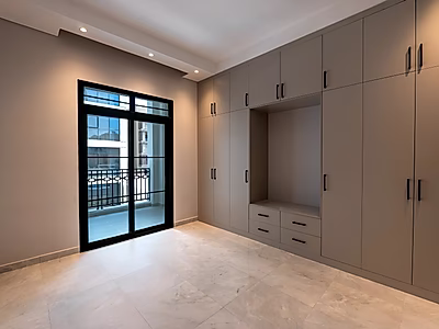 Strategic Investment. Elegant Living. Welcome to Fox Hills