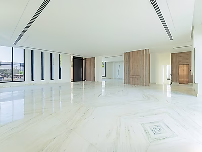 لا تفوت هذه الفرصة | فيلا فاخرة في لوسيل - بسعر مغري!