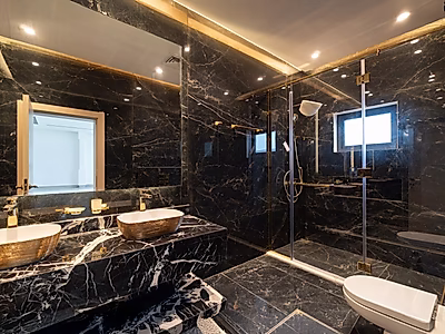 لا تفوت هذه الفرصة | فيلا فاخرة في لوسيل - بسعر مغري!