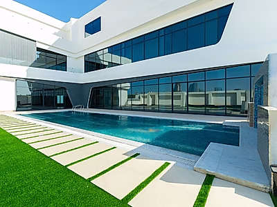 لا تفوت هذه الفرصة | فيلا فاخرة في لوسيل - بسعر مغري!