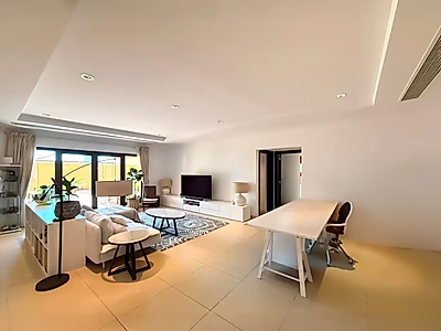 INVESTMENT OPPORTUNITY! 2-BEDROOM | TITLE DEED READY | PORTO