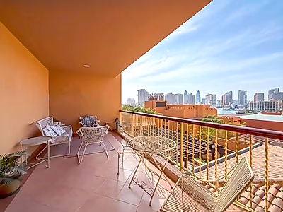 INVEST NOW! STUNNING 2-BR APARTMENT IN PORTO ARABIA