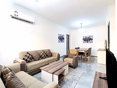 شقة تمليك مفروشة ومؤجرة من غرفتين في الوكرة | مجمع سكني مغلق | استثمار جاهز بعائد مضمون