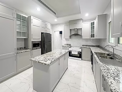 "أسلوب حياتك الفاخر ينتظرك في أرقى أحياء اللؤلؤة" – فيلا فاخرة مستقلة من 5 غرف نوم في قرية جاردينو