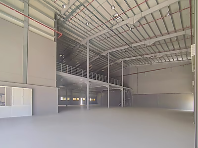 مستودع + مكتب + صالة عرض + سكن – للإيجار