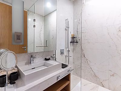 PREMIUM 2BR+MAID | ALL-INCLUSIVE LIVING IN VIBRANT MSHEIREB