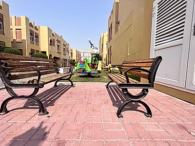 فيلا نصف مفروشة من 4 غرف نوم في مجمع مناسب للعائلات