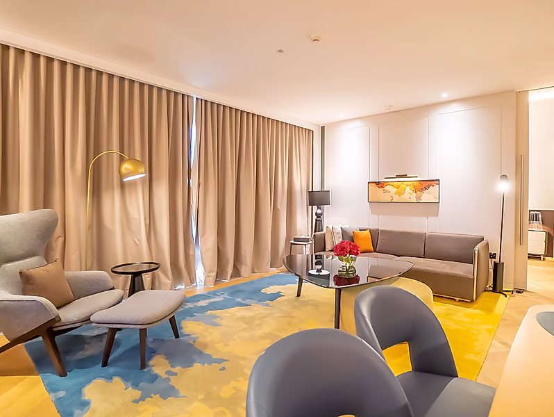 SEA VIEW | SUPERIOR 1BR APARTMENT IN LUSAIL | BILLS INCLUDED - Photo 1