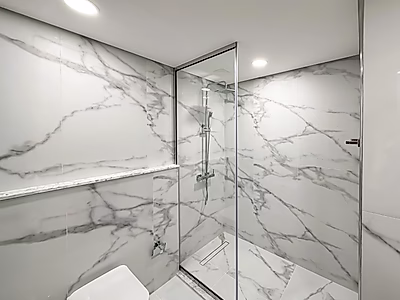 ادخل عالم الرفاهية مع هذه الشقة الجديدة شبه المؤثثة – غرفتان وصالة بالإضافة إلى غرفة خادمة في لوسيل مارينا