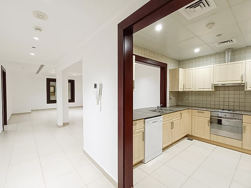 DONT MISS THIS OPPURTUNITY | 1 BEDROOM IN THE HEART OF PORTO ARABIA - Photo 9
