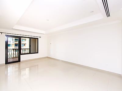 Excellent Value 1BR with Large Balcony & Title Deed – Porto Arabia