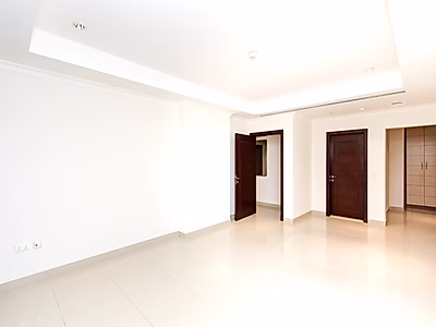 Excellent Value 1BR with Large Balcony & Title Deed – Porto Arabia