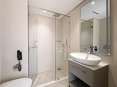 Luxurious 2-Bedroom Apartment in West Bay: A Modern Urban Retreat