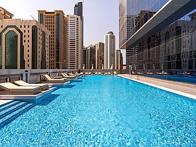 Luxurious 2-Bedroom Apartment in West Bay: A Modern Urban Retreat