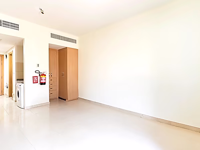 TITLED AND RENTED STUDIO | ROI READY | FOX HILLS