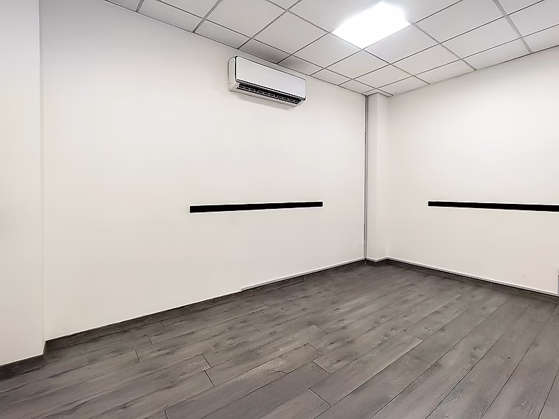 مساحة مكتبية استثنائية للإيجار على طريق سلوى - Photo 4