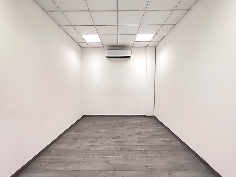 مساحة مكتبية استثنائية للإيجار على طريق سلوى - Photo 5