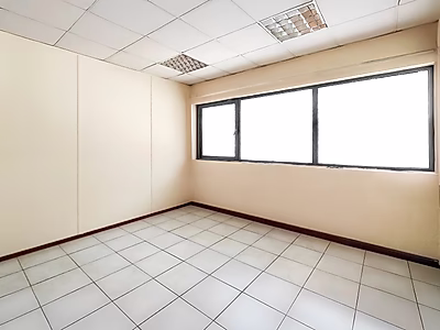 مكتب راقٍ للإيجار في مشيرب – موقع مركزي ومرافق حديثة