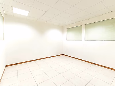 مساحة مكتبية كبيرة للإيجار في قلب مشيرب