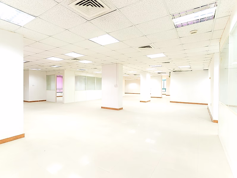Big Office Space for Rent in Heart of Musheireb - Photo 1