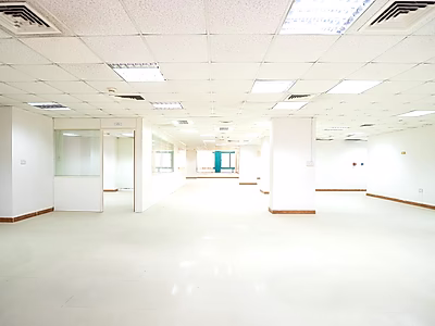 مساحة مكتبية كبيرة للإيجار في قلب مشيرب