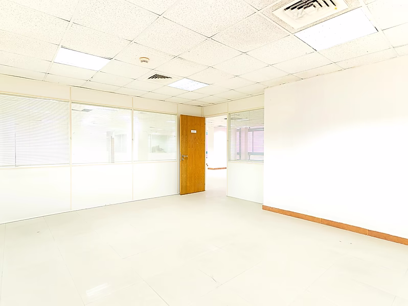 Big Office Space for Rent in Heart of Musheireb - Photo 16