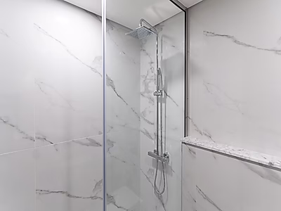 ادخل عالم الرفاهية مع هذه الشقة الجديدة شبه المؤثثة – غرفتان وصالة في لوسيل مارينا