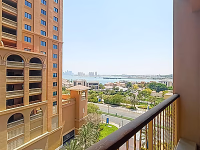 SEMI FURNISHED 1BR APARTMENT IN THE PEARL | BIG BALCONY