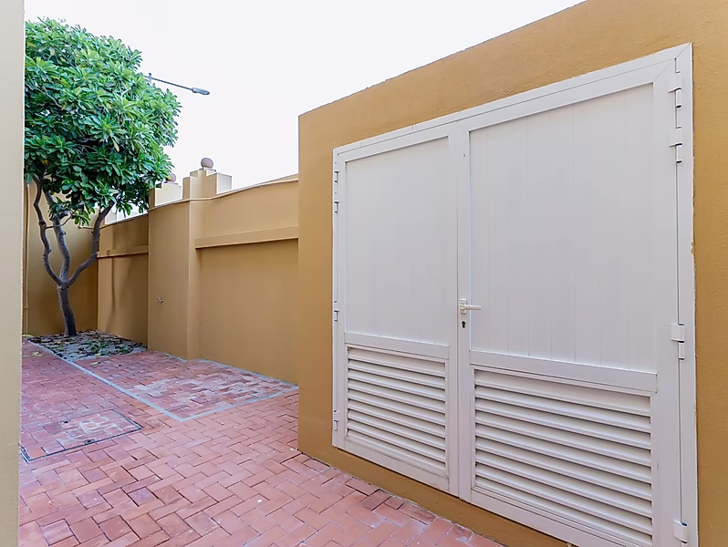 4BR + Maids Villa in a Family Friendly Compound - Photo 3
