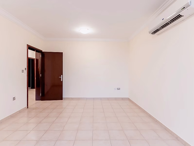 4BR + Maids Villa in a Family Friendly Compound - Photo 14
