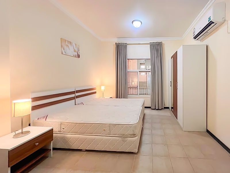 MODERN FURNISHED 2 BEDROOM LIVING IN MSHEIREB - Photo 4