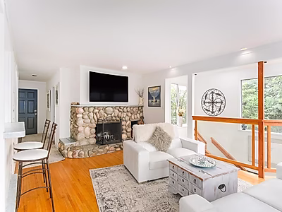 Exclusive 5BR Oceanfront Living in Vancouver, Canada