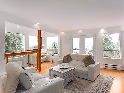 Exclusive 5BR Oceanfront Living in Vancouver, Canada