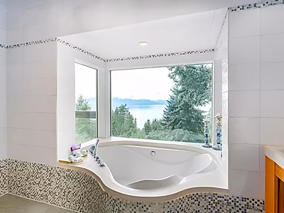 Exclusive 5BR Oceanfront Living in Vancouver, Canada